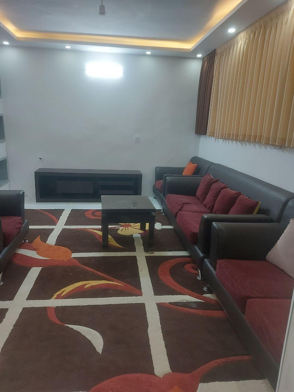 سوئیت روزانه وساعتی|اجارهٔ کوتاه‌مدت آپارتمان و سوئیت|مشهد, نوید|دیوار