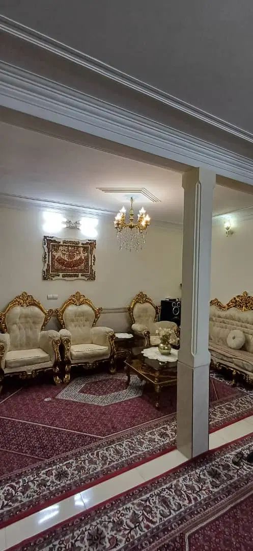 اجاره   واحد ۶۰ متری داخل بازار احسانی|اجارهٔ آپارتمان|تهران, عبدل‌آباد|دیوار