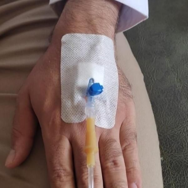 خدمات پرستاری پزشک درمنزل تزریقات سرم تراپی کل شهر|خدمات آرایشگری و زیبایی|مشهد, احمدآباد|دیوار