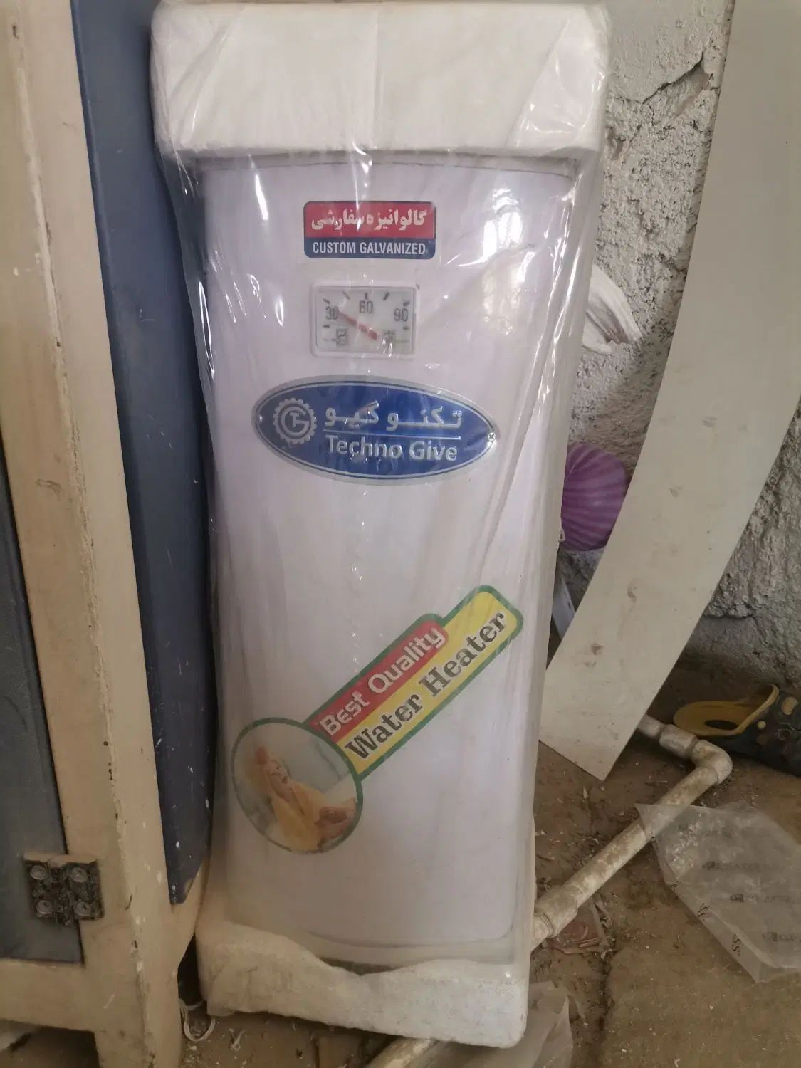 آب گرم کن برقی تکنو گیو 40 لیتری|آبگرمکن، پکیج، شوفاژ|کرج, شهرک یاس شمالی|دیوار