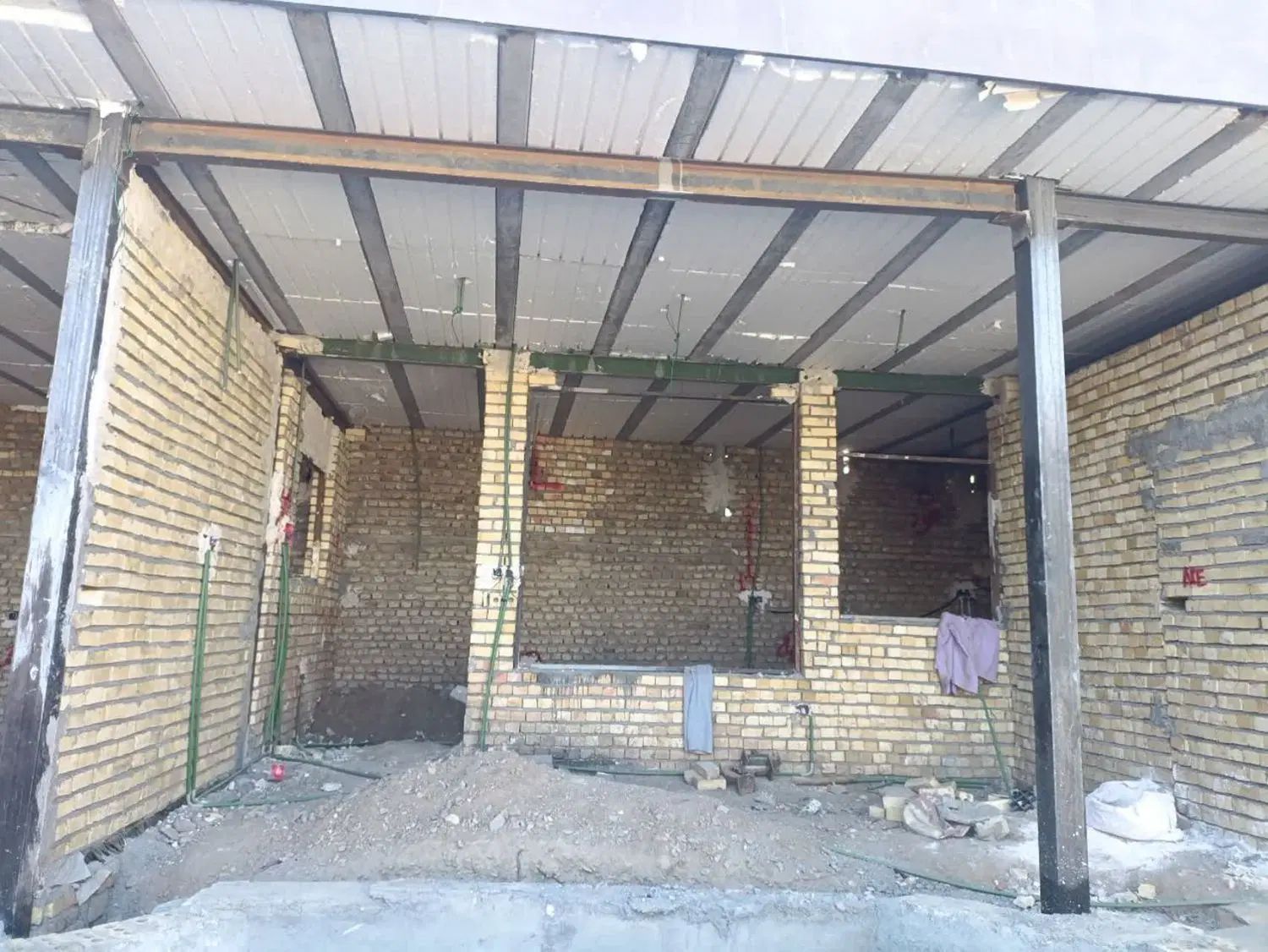 زمین ۴۲۰ متری با بنا۶۰ متر|اجارهٔ دفتر صنعتی، کشاورزی، تجاری|مشهد, مشکینی (شهرک غرب)|دیوار