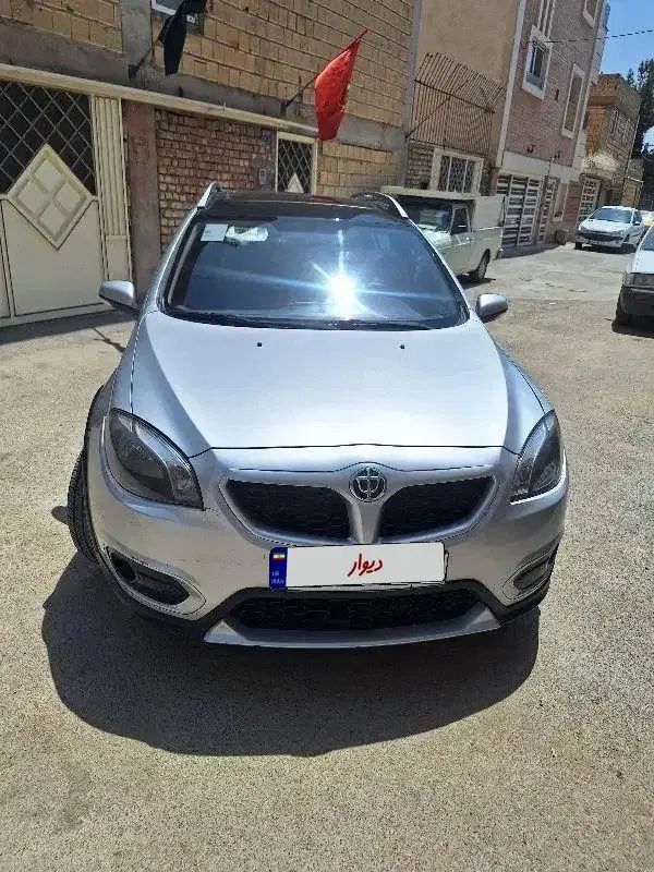 برلیانس کراس اتوماتیک 1500cc، مدل ۱۳۹۶|خودرو سواری و وانت|اصفهان, پروین|دیوار