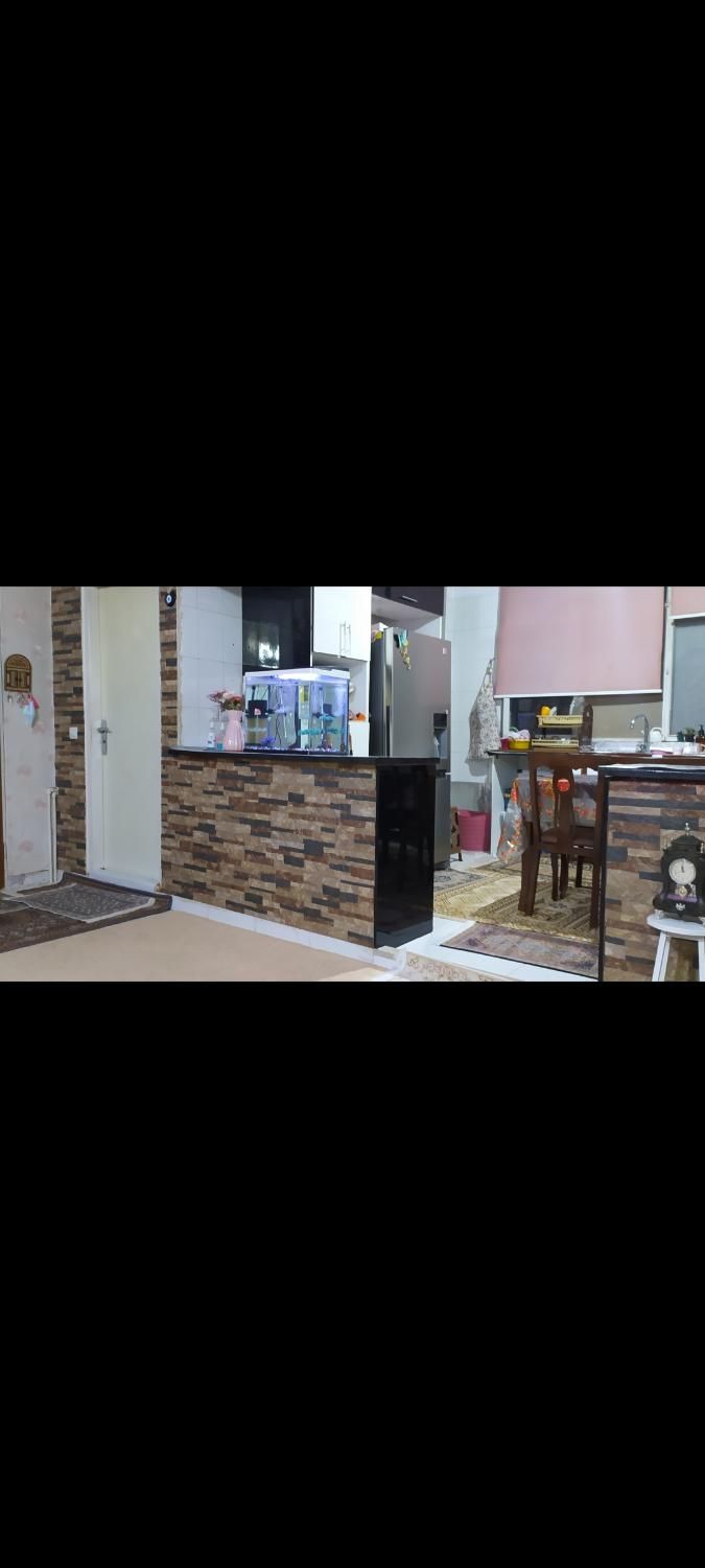 آپارتمان طبقه سوم با پارکینگ و انباری در پیام 8|فروش آپارتمان|کرج, اصفهانی‌ها|دیوار
