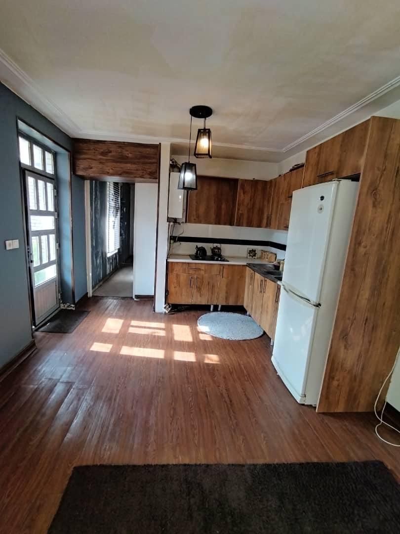 سوییت تک خواب خود کردان|اجارهٔ کوتاهمدت ویلا و باغ|کرج, برغان|دیوار