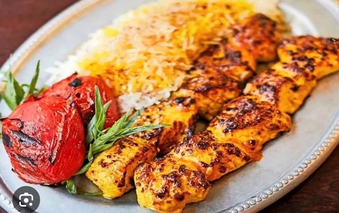 یک آشپزجوجه و کوبیده، کمک آشپز، سالنکار وظرفشور|استخدام خدمات فروشگاه و رستوران|ملارد, |دیوار