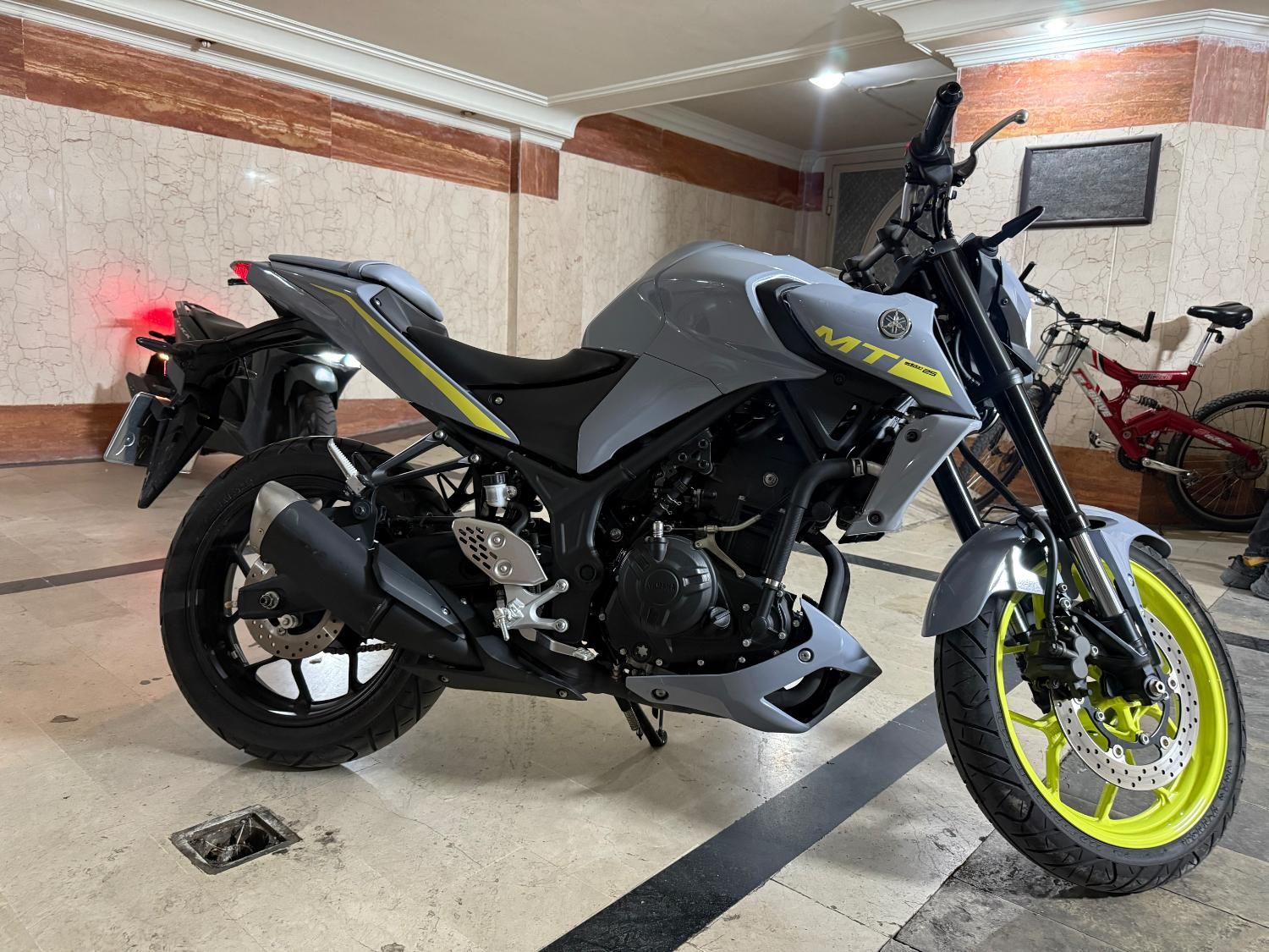 یاماها ام‌تی ۲۵ yamaha mt|موتورسیکلت|تهران, نیروی هوایی (پیروزی)|دیوار