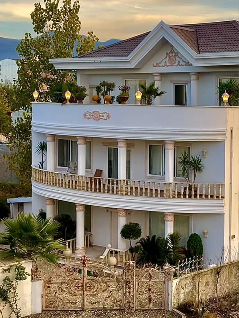 اجاره شبانه ویلا 4خواب استخر جکوزی فول امکانات|اجارهٔ کوتاهمدت ویلا و باغ|سلمانشهر, |دیوار