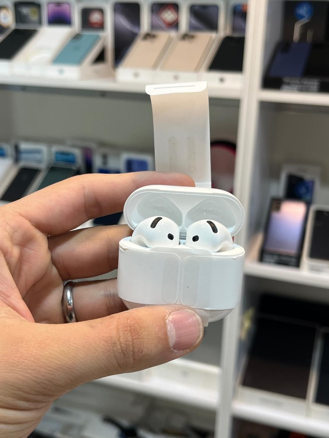 Airpod 4 ANC مشابه اکبند گارانتی باقی مانده|لوازم جانبی موبایل و تبلت|کرج, کوی امامیه|دیوار
