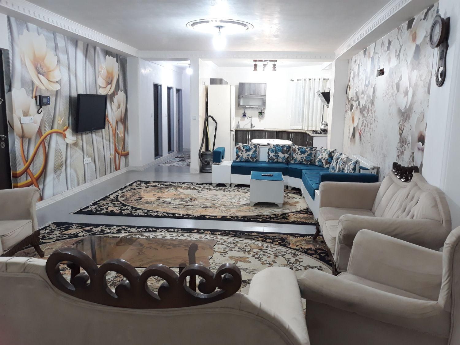 واحد دوخوابه تراس و مستر دار با پارکینگ|اجارهٔ کوتاه‌مدت آپارتمان و سوئیت|چالوس, |دیوار