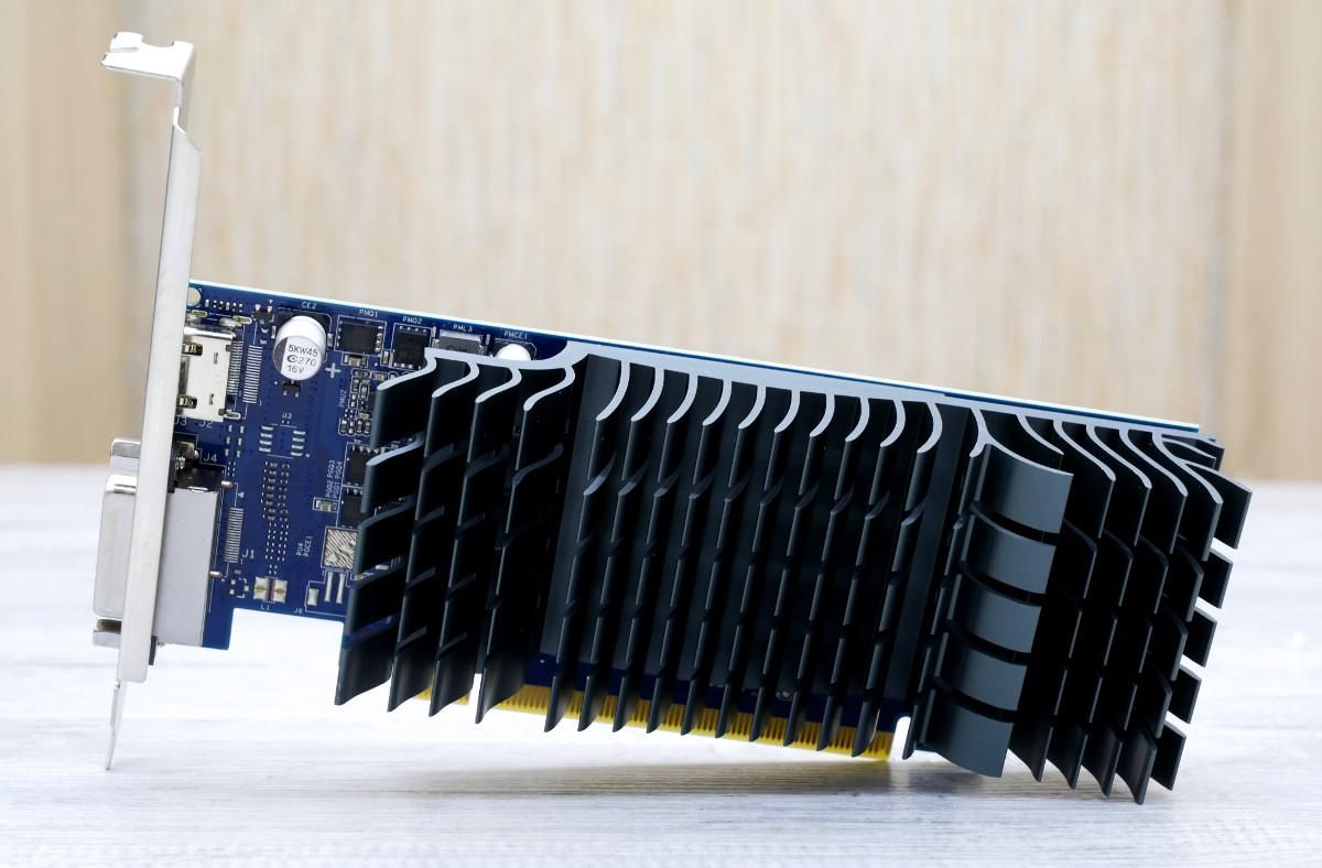 کارت گرافیک ASUS GT 1030 2GB GDDR5  مینی کیس|قطعات و لوازم جانبی رایانه|بجنورد, |دیوار