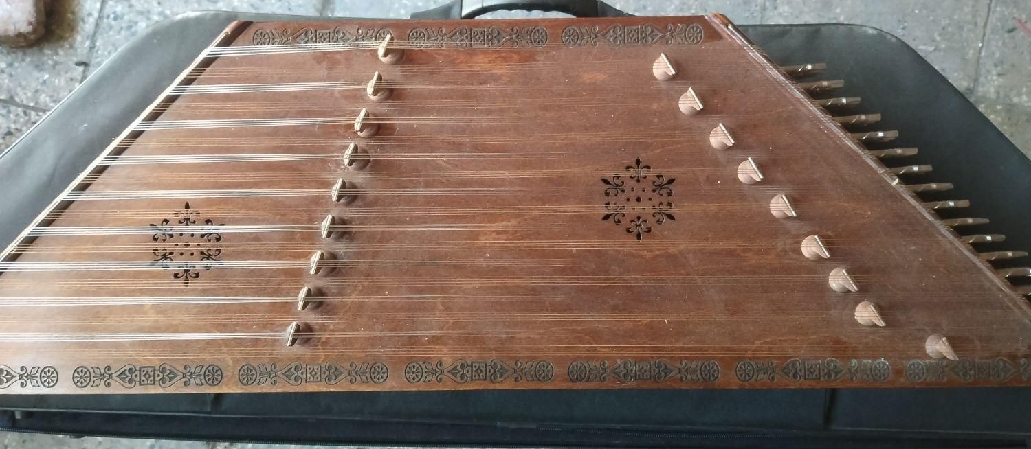 سنتور دومهر استاد تبریزی|سازهای سنتی|مراغه, |دیوار