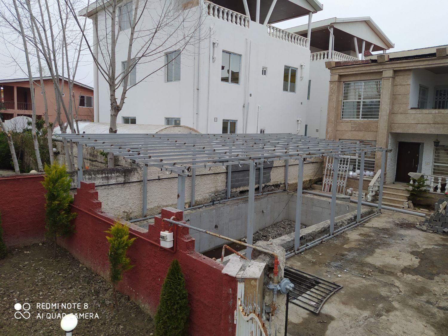 نصب حلب شیروانی و پی وی سی وکلیه خدمات جوشکاری|خدمات پیشه و مهارت|آمل, |دیوار