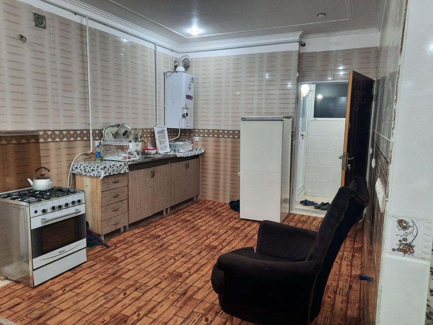 سویت سوئیت اجاره ای مهریز جنب بیمارستان و دادگستری|اجارهٔ کوتاه‌مدت آپارتمان و سوئیت|مهریز, |دیوار