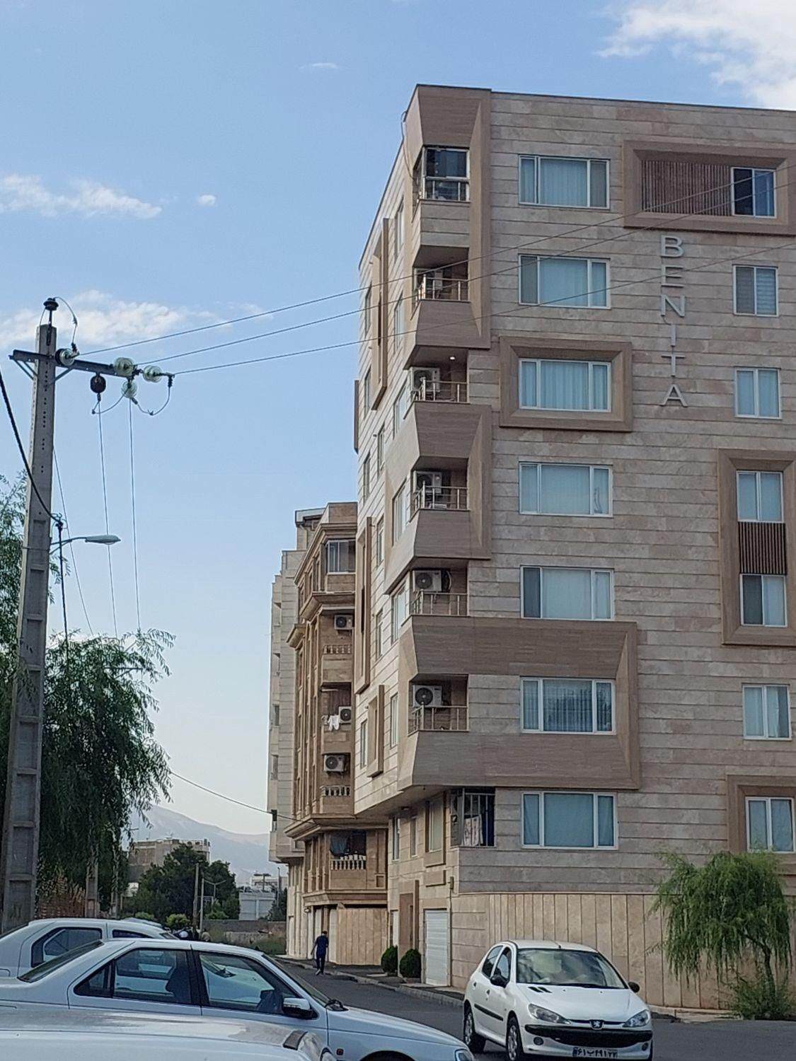 فروش یک واحد آپارتمان ۱۵۰ متری|فروش آپارتمان|خوی, |دیوار