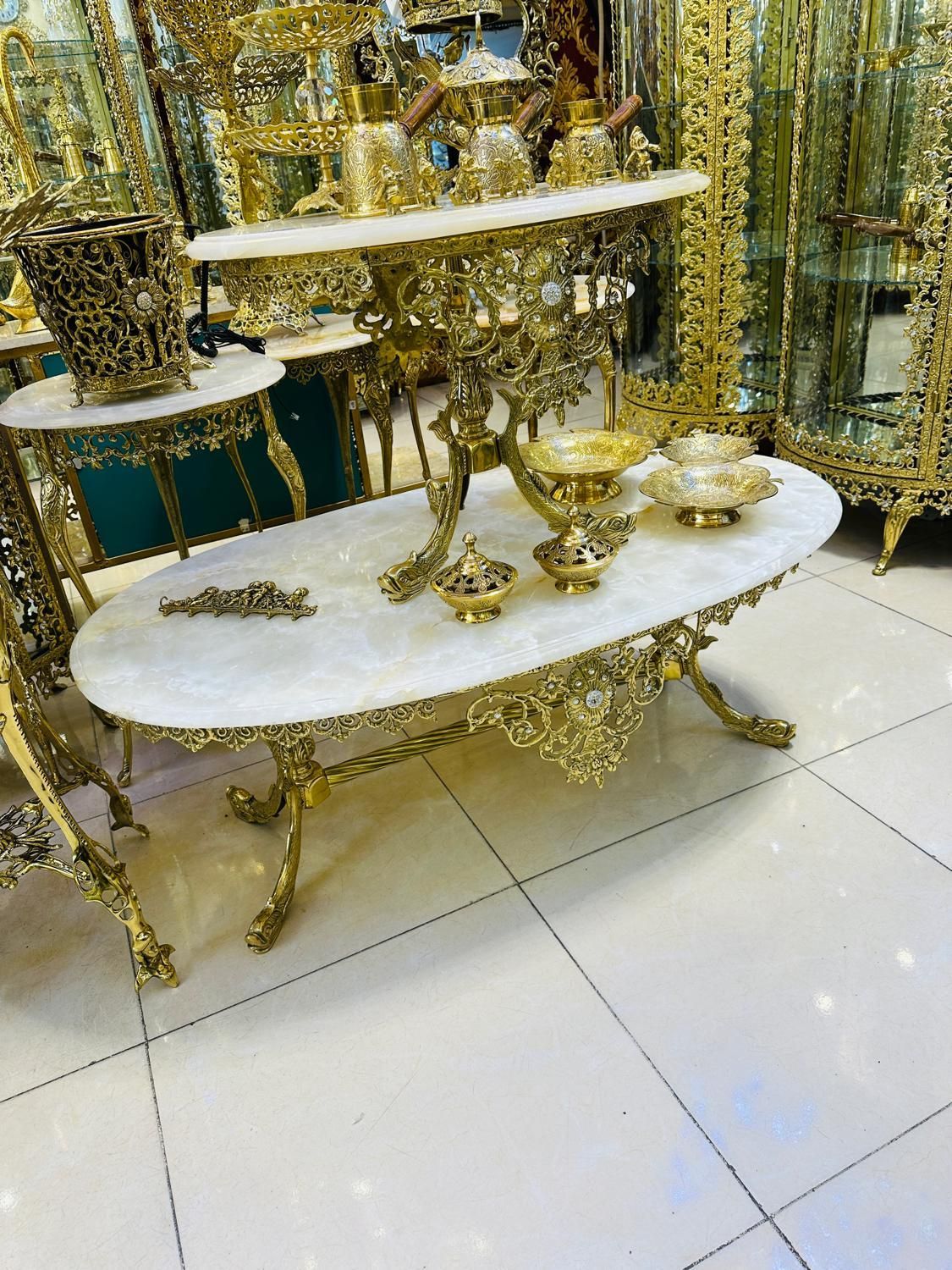 جلو مبلی و عسلی تمام برنزی|مبلمان خانگی و میز عسلی|ارومیه, |دیوار