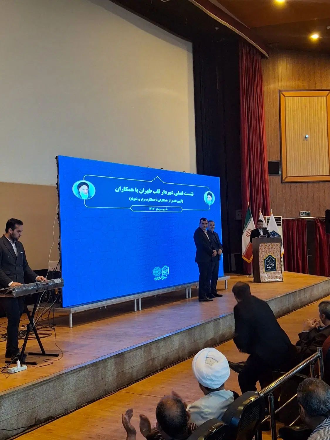 ویدئو وال استیج هلندی تلویزیون شهری  سیستم صوت|خدمات پذیرایی، مراسم|تهران, یافت‌آباد|دیوار