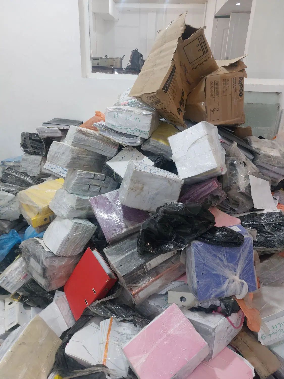 فروش و خریدار کتاب دفتر کاغذ باطله کلی..کل تهران|لوازم التحریر|تهران, سید خندان (جلفا)|دیوار