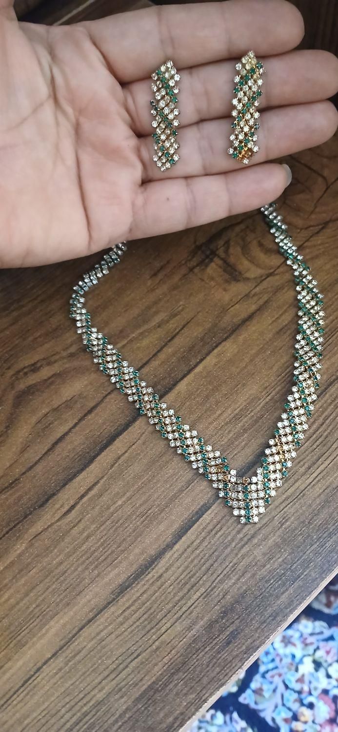 ست ونیم ست گردنی وگوشواره|جواهرات|همدان, |دیوار