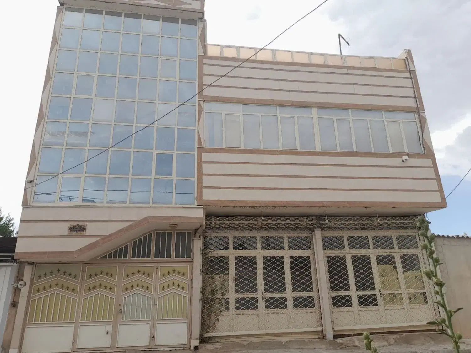 فروش یک واحد آپارتمان دوطبقه واقع در روستای بنهنگ|فروش آپارتمان|تربت‌حیدریه, بالا ولایت|دیوار