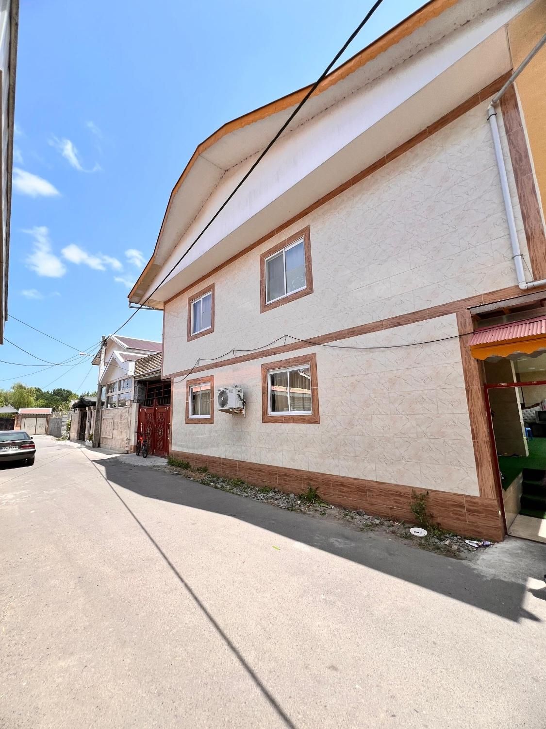 آپارتمان زیباکنار ۶خوابه زیر قیمت منطقه خشکبیجار|فروش آپارتمان|سنگر, |دیوار