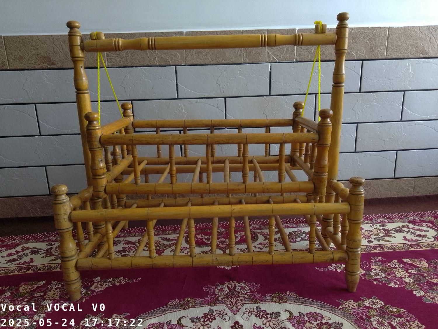 گهواره چوبی|اسباب و اثاث بچه|دزفول, |دیوار