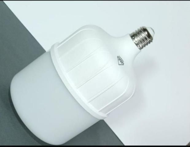 لامپ ال ای دی ۵۰ وات کم مصرف ۱۹۰۰۰۰|لامپ و چراغ|ساوه, |دیوار