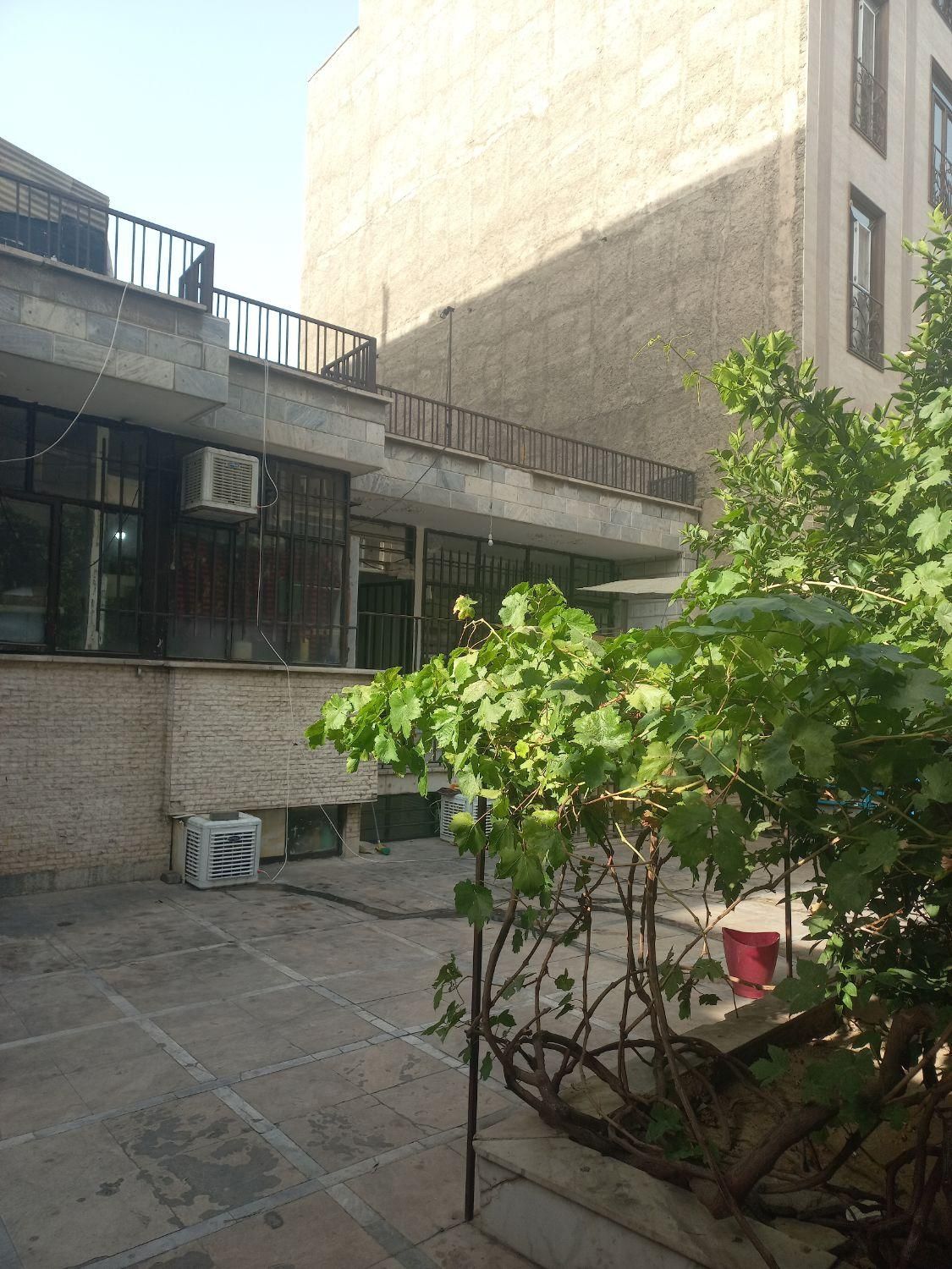 خوابگاه کارمندی آقا.. ماهیانه مهمان ۱۵۰ هزار تومن|اجارهٔ کوتاه‌مدت آپارتمان و سوئیت|تهران, صادقیه|دیوار
