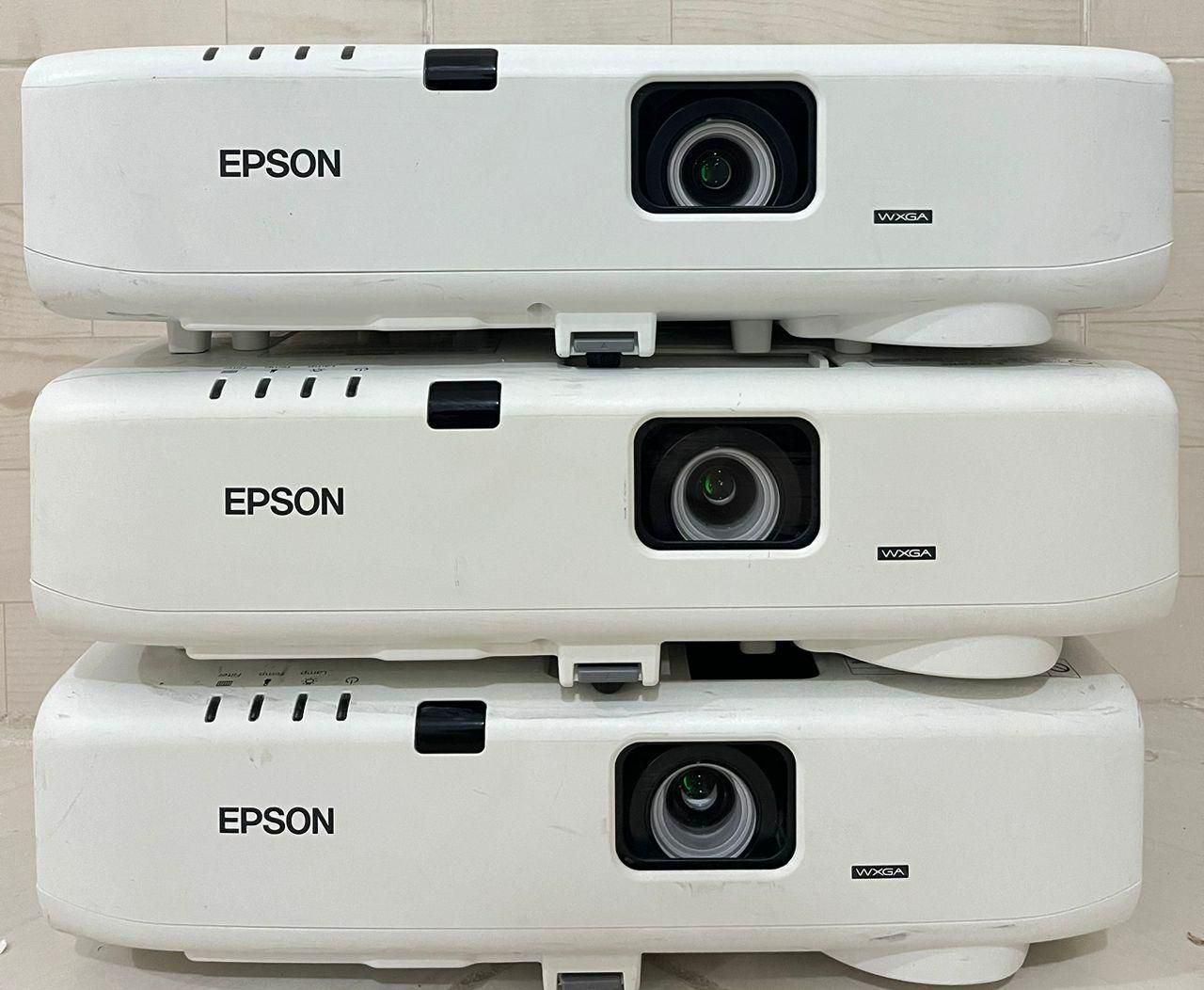 ویدیو پروژکتور (HDMI/VGA) با گارانتی و تعویض|تلویزیون و پروژکتور|کیش, |دیوار