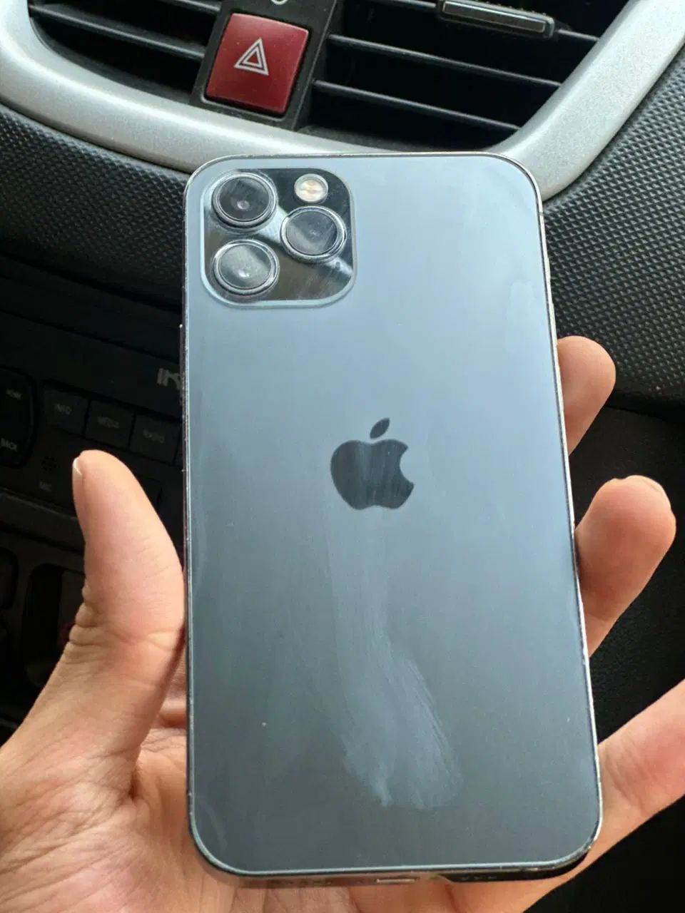 Apple iphon 12 proاپل ایفون با حافظه ۵۱۲|موبایل|تهران, پونک|دیوار