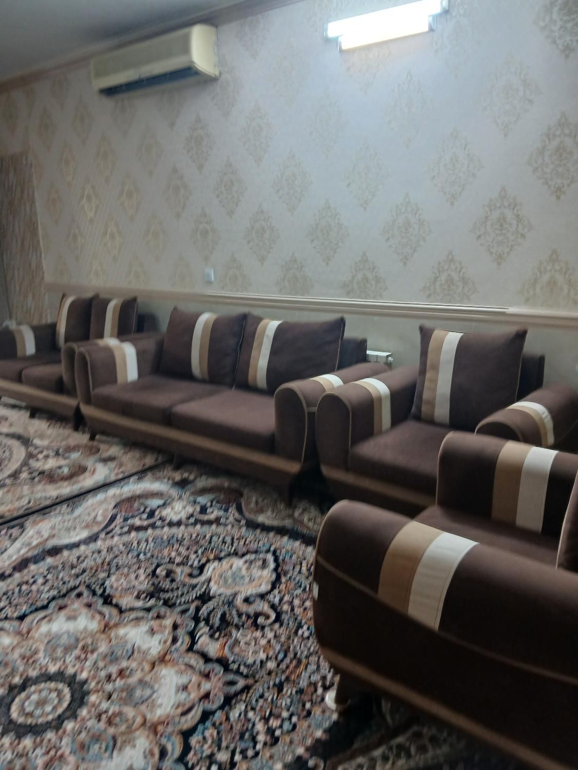 مبلمان راحتی هفت نفره|مبلمان خانگی و میز عسلی|تهران, سیزده آبان|دیوار
