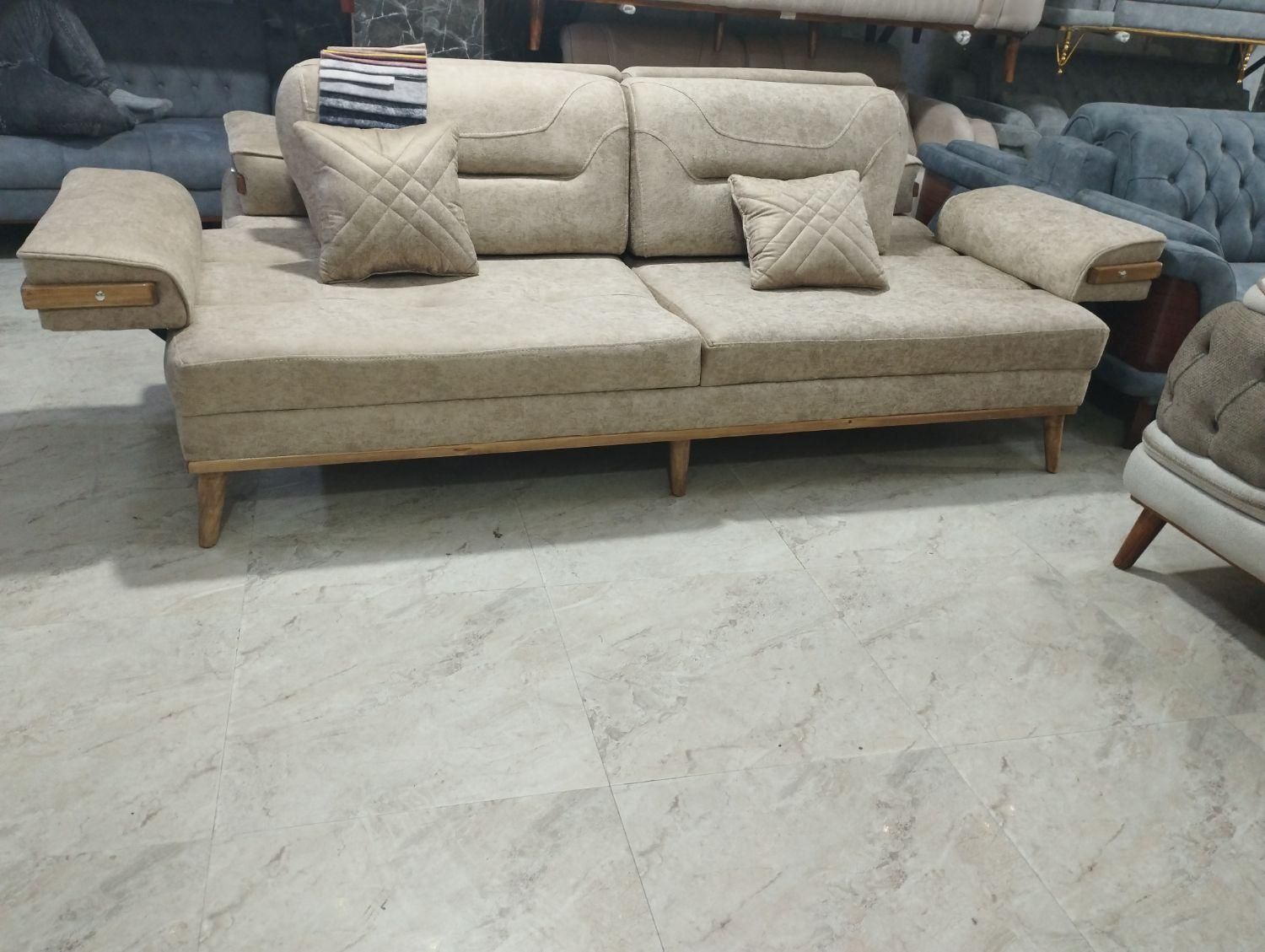 مبل در کارخانه مبل قزلباش|مبلمان خانگی و میز عسلی|اشنویه, |دیوار