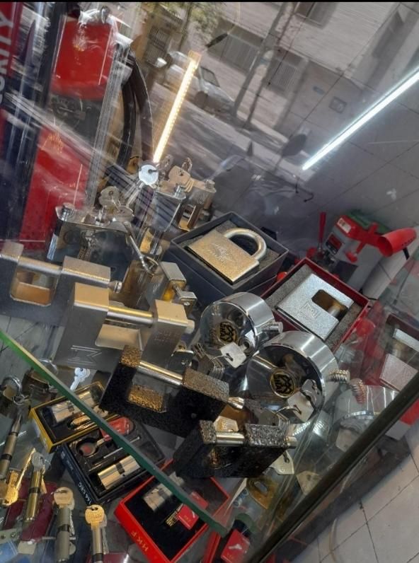 کلید سازی بازگشایی قفل|خدمات پیشه و مهارت|نجف‌آباد, یزدانشهر|دیوار