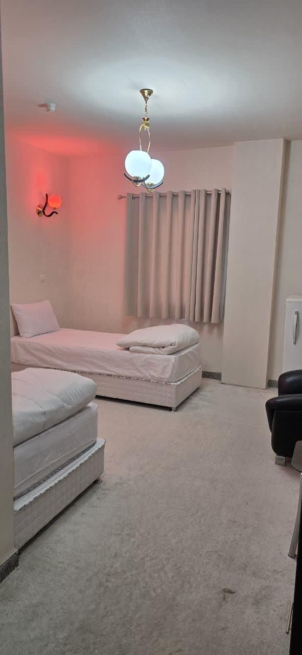 هتل ایثارمرکزشهر بلوار ارشاد|اجارهٔ کوتاه‌مدت آپارتمان و سوئیت|سنندج, |دیوار