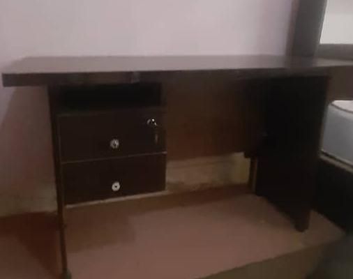 میز و صندلی تمام چوب|مبلمان اداری|کرج, حصارک بالا|دیوار