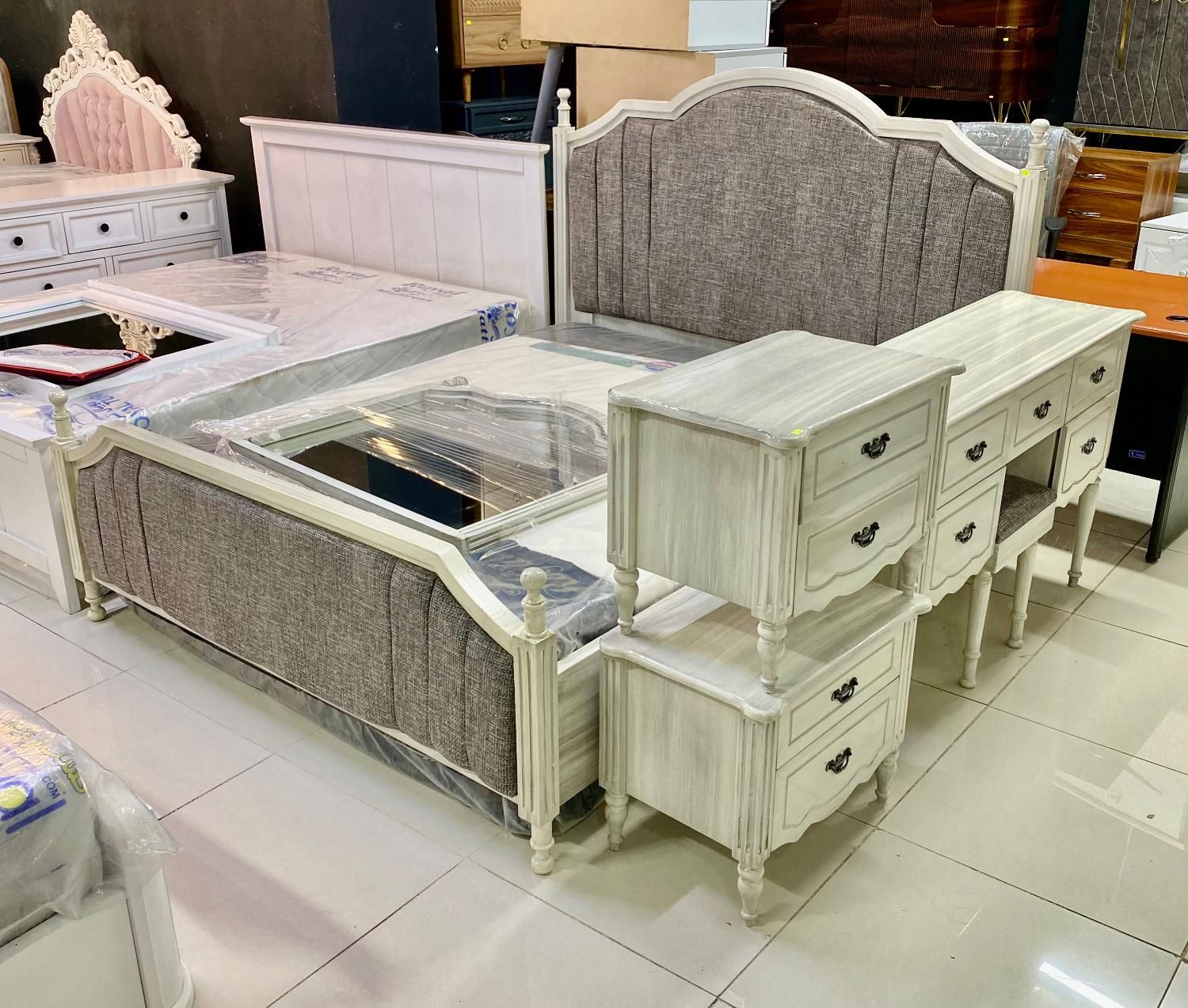 سرویس خواب/ تخت دو نفره|تخت و سرویس خواب|قشم, |دیوار