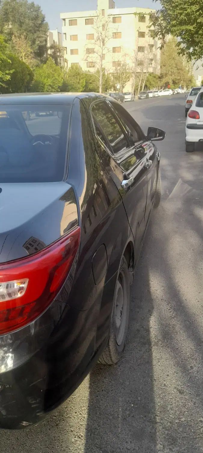 دنا اتومات توربو شارژ ۱۴۰۱ مشکی سالم با خط وخش جزئ|خودرو سواری و وانت|تهران, شمس‌آباد|دیوار