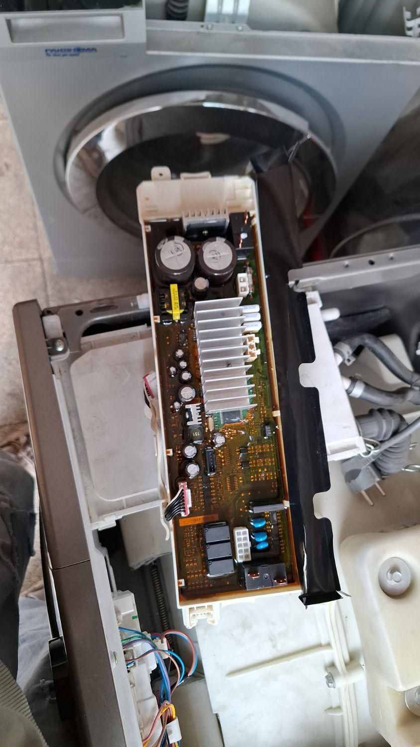 تعمیر تخصصی برد یخچال لباسشویی در محل|خدمات پیشه و مهارت|پرند, فاز ۶|دیوار