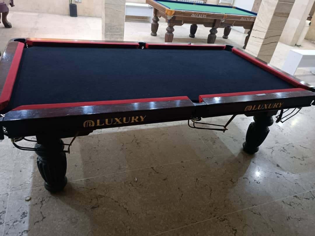 نصب میز بیلیارد وتعویض پارچه همراه با جابجایی|خدمات پیشه و مهارت|آمل, |دیوار