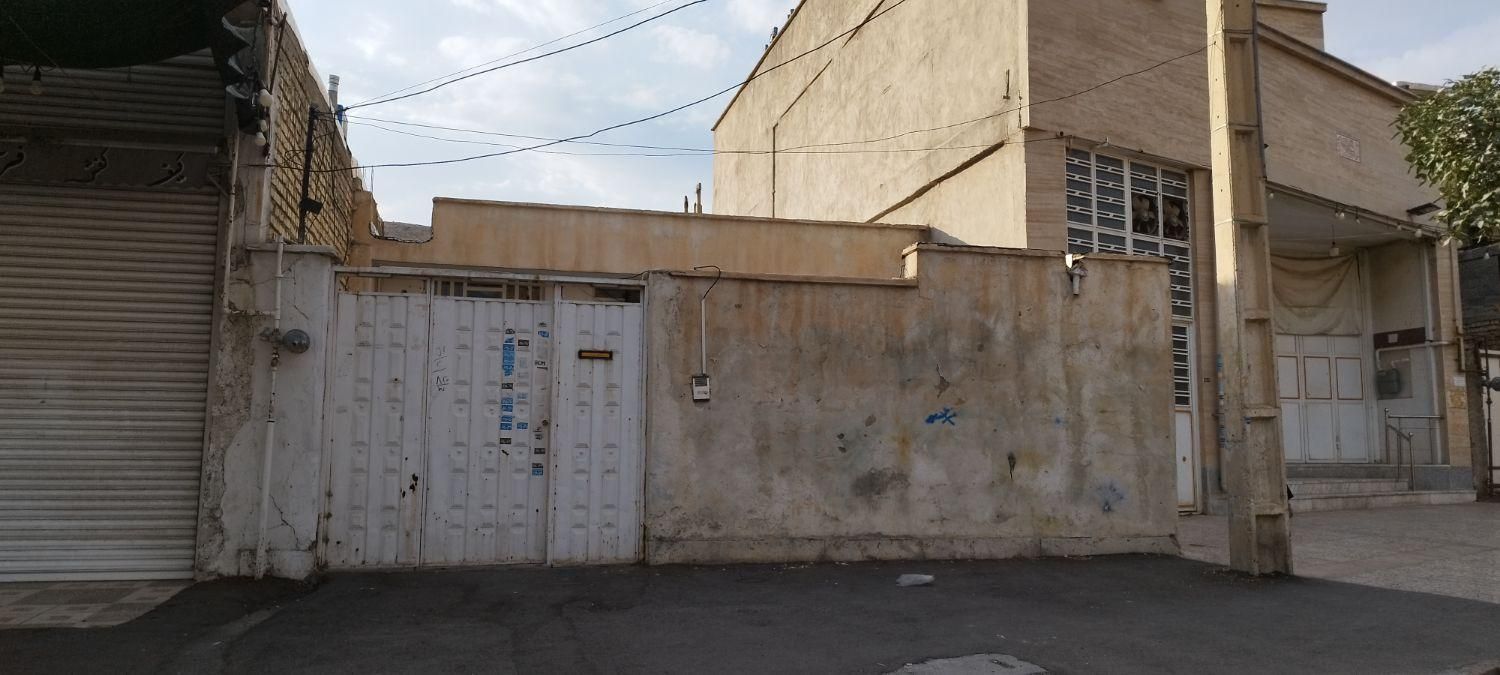 فروش ویلایی بر رو خیابان وفایی موقعیت تجاری|فروش خانه و ویلا|شیراز, پارک کوهستانی بوستان|دیوار