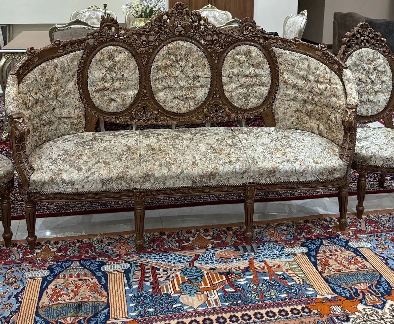 سرویس ۹ نفره مبل سلطنتی|مبلمان خانگی و میز عسلی|تهران, دریان‌نو|دیوار