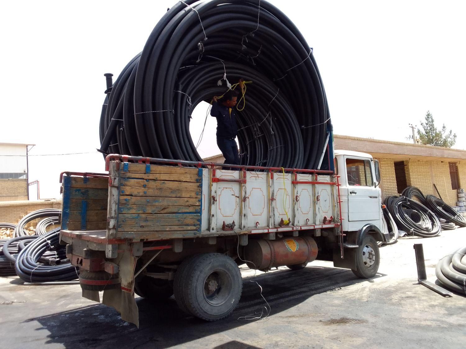 لوله پلی اتیلن کارخانه ای|عمده‌فروشی|صحنه, |دیوار