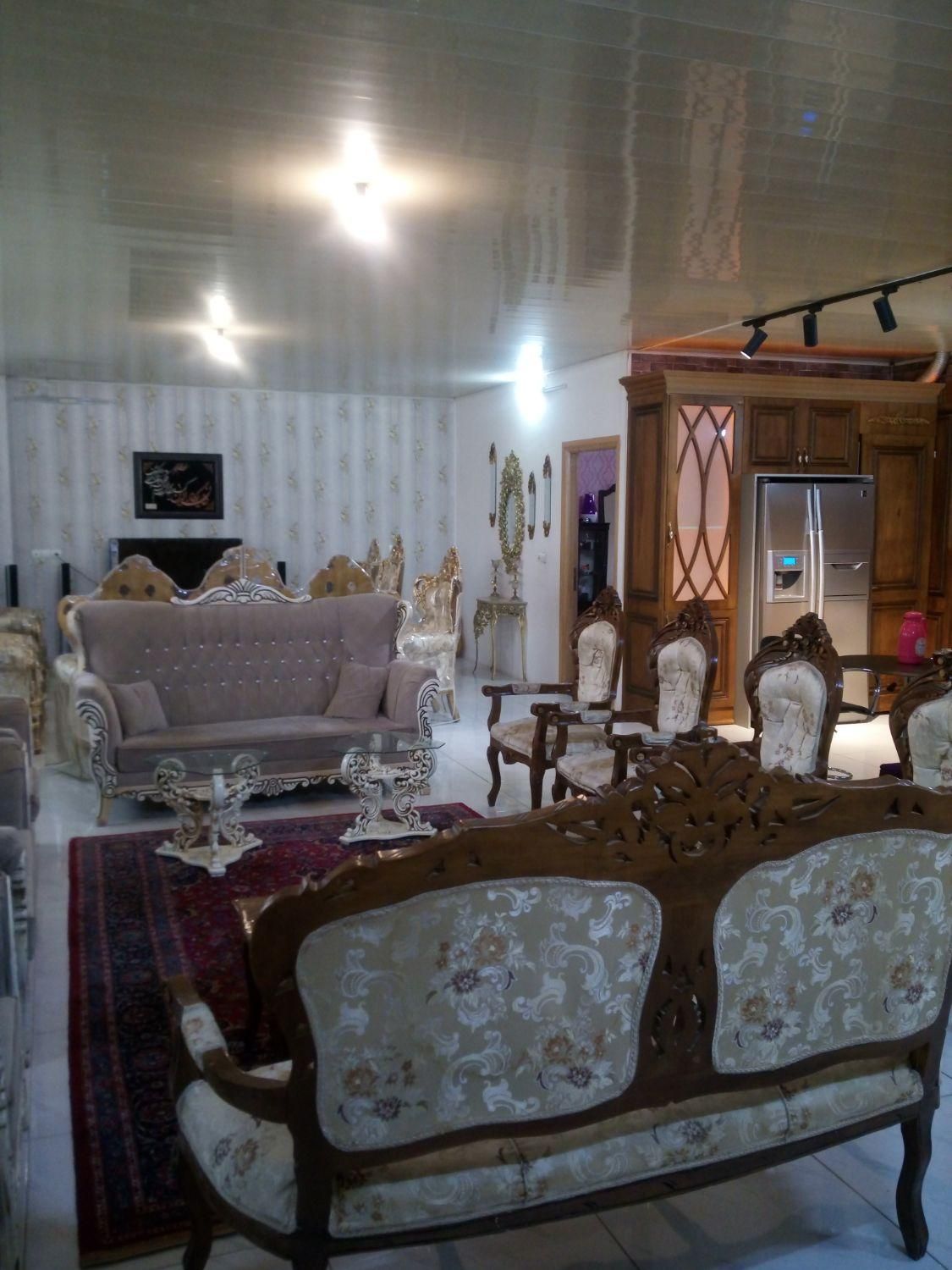 اپارتمان ۱۷۰متری دوخوابه طبقه اول در راهنمایی|اجارهٔ کوتاه‌مدت آپارتمان و سوئیت|مشهد, راهنمایی|دیوار