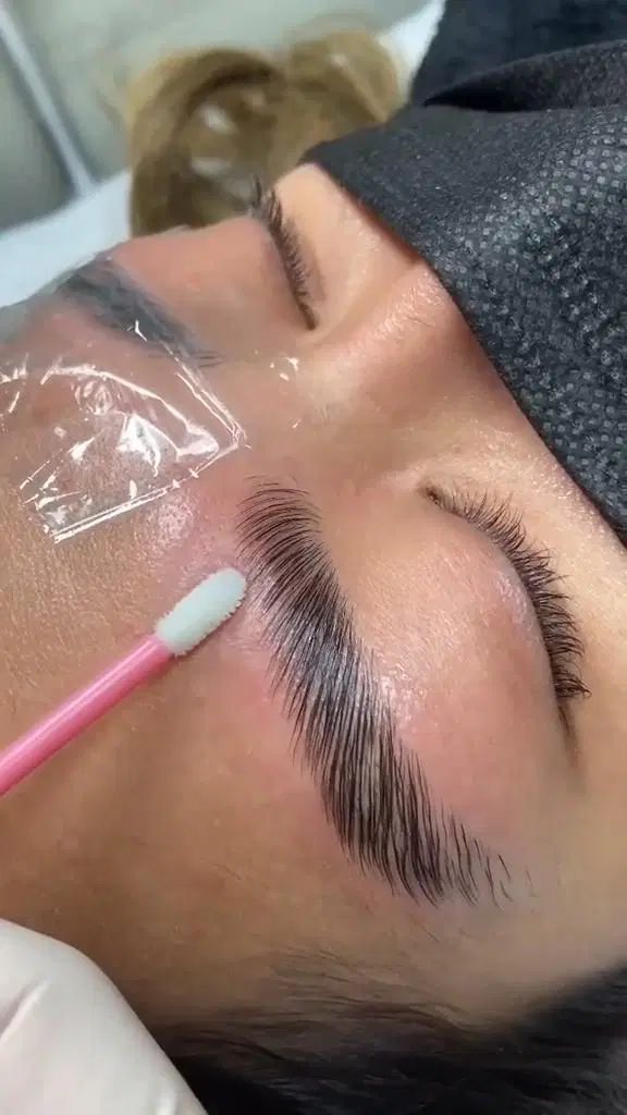 تخفیفات ۵۰٪ لیفت ابرو،پاکسازی صورت،بافت مو|خدمات آرایشگری و زیبایی|پاکدشت, پاکدشت (مامازند)|دیوار