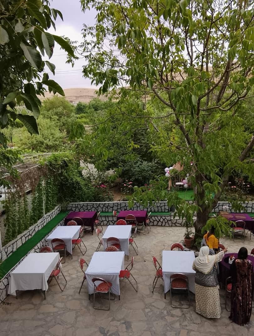 ویلا باغ دو طبقه استخر دار باباریز(باوریز )|اجارهٔ کوتاه‌مدت ویلا و باغ|سنندج, |دیوار