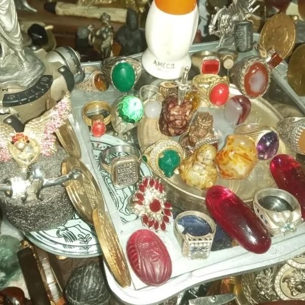 ۳۰۰عدد مهره قدیمی|کلکسیون اشیاء عتیقه|سنندج, |دیوار