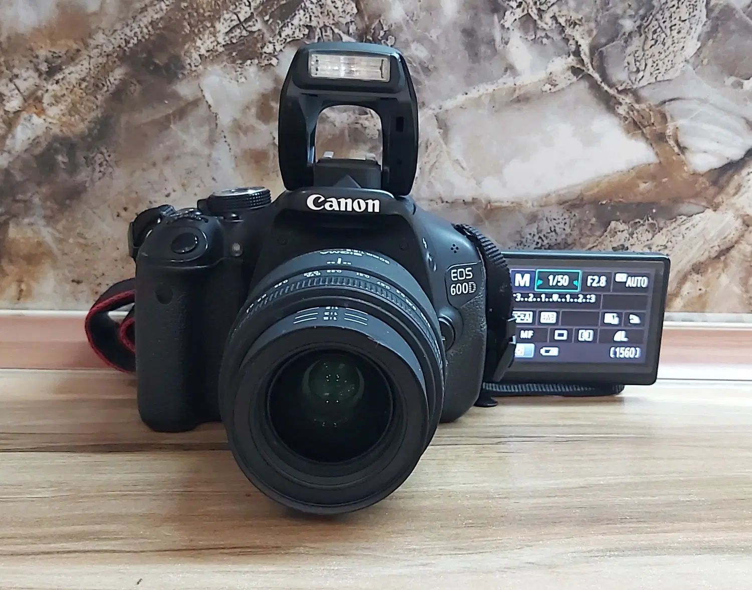 دوربین SLR کنون 600D|دوربین عکاسی و فیلم‌برداری|تهران, چیتگر جنوبی|دیوار