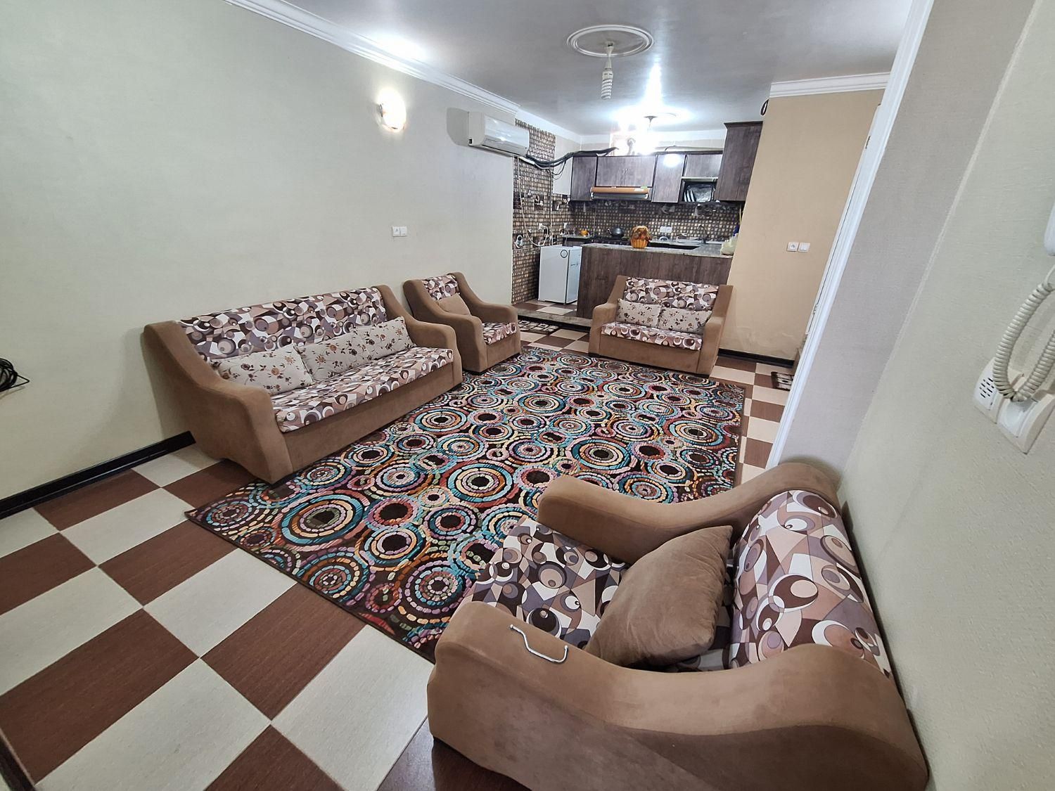 اجاره یک واحد مبله در مرکز شهر خیابان امام|اجارهٔ کوتاهمدت آپارتمان و سوئیت|بم, |دیوار