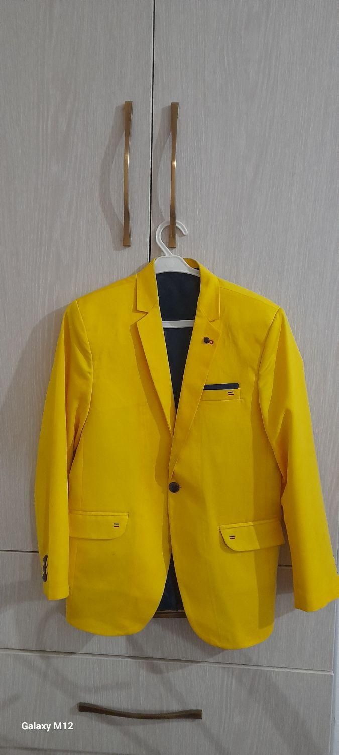 کت نوجوان|لباس|نظرآباد, نظرآباد|دیوار