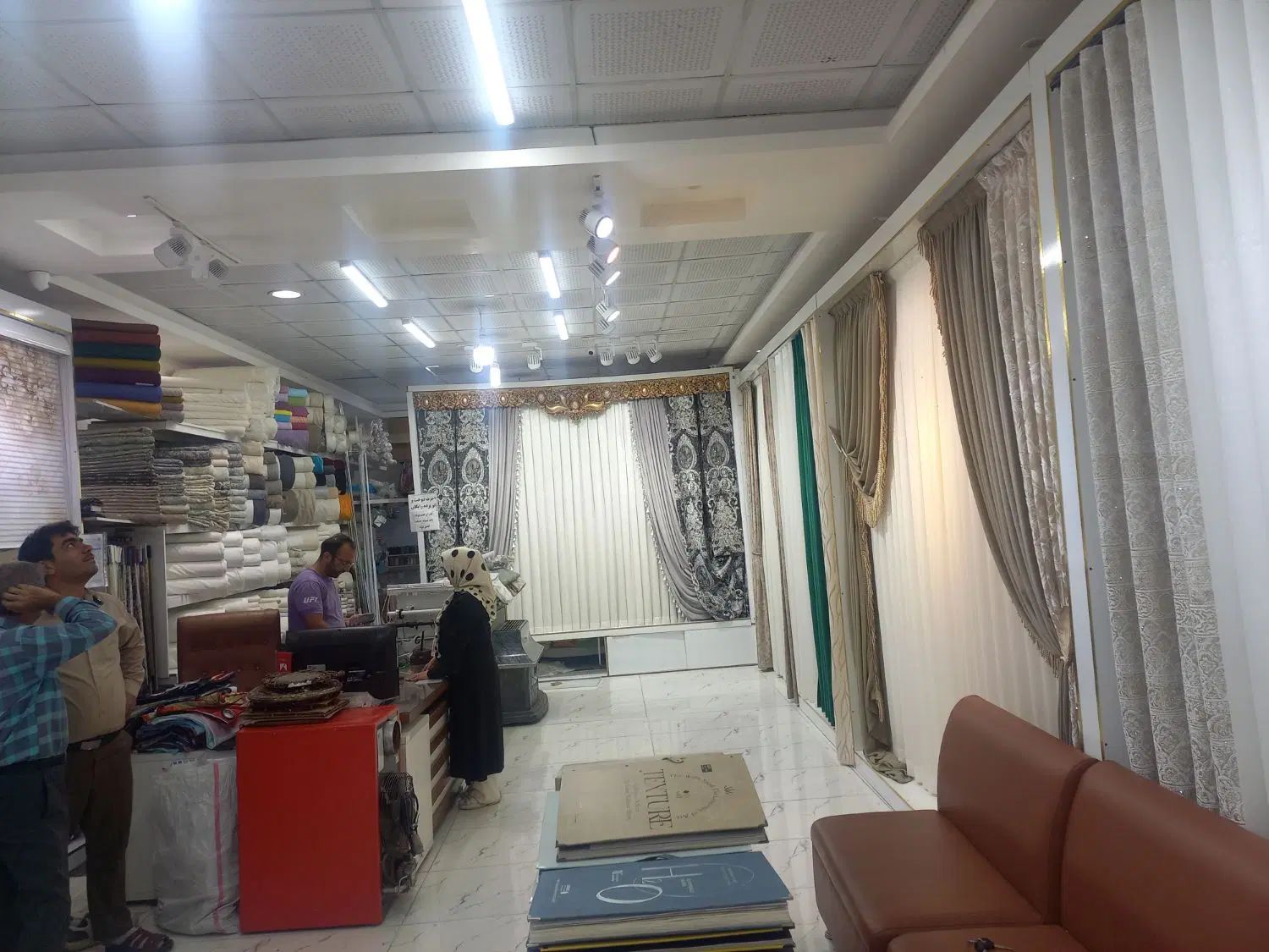 فروش مغازه ۱۰۰ متری در توس (بلوار توس)|فروش مغازه و غرفه|مشهد, توس (بلوار توس)|دیوار