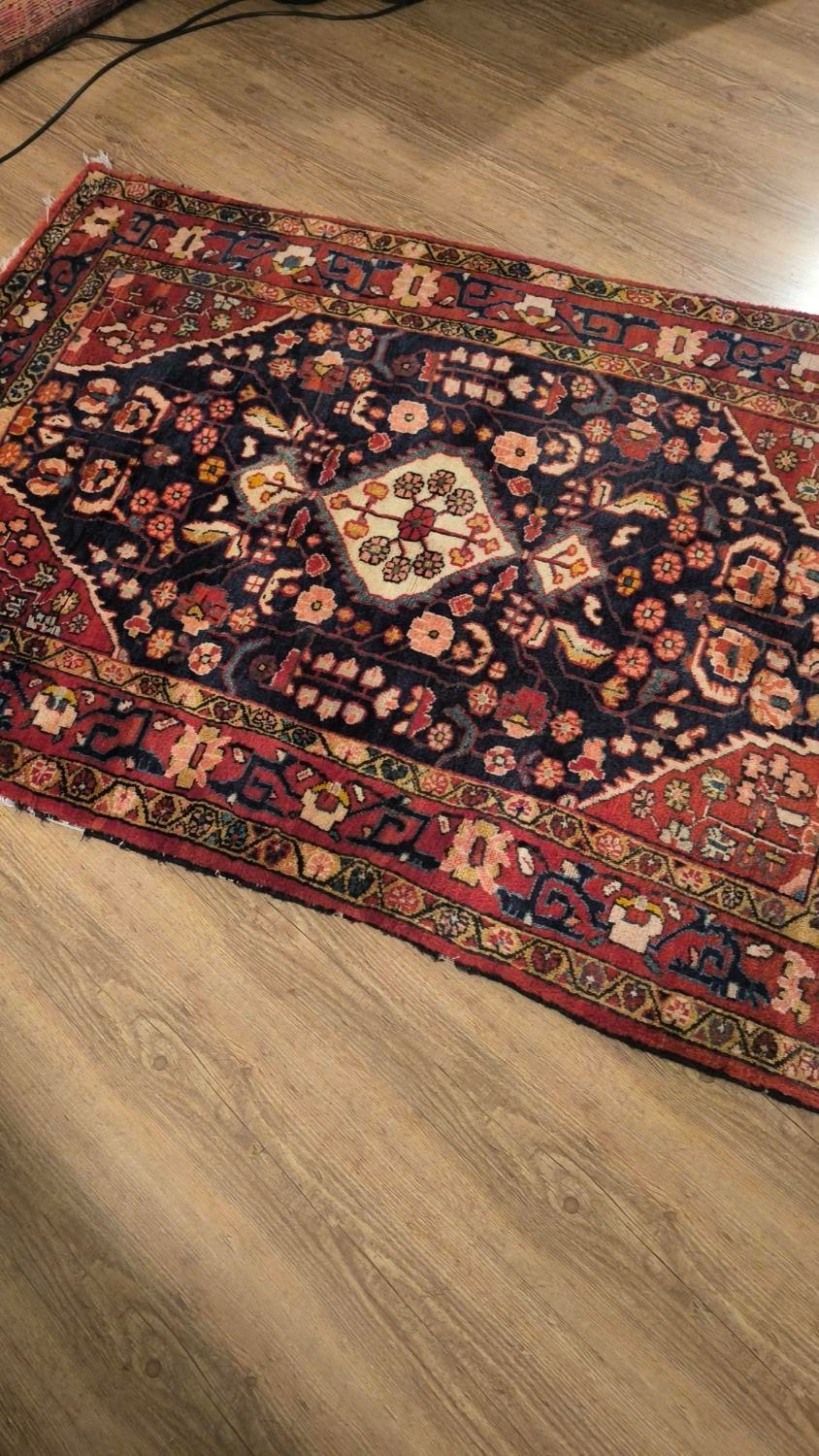 دو تخته ذرع و نیم دستباف|فرش|تهران, یوسف‌آباد|دیوار